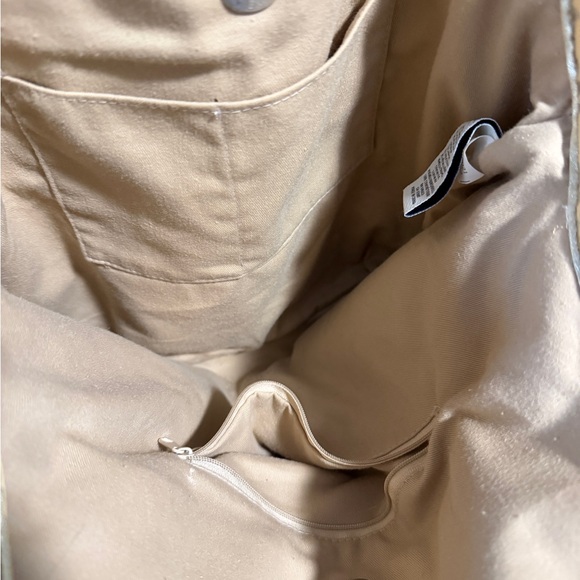 Banana Republic Gold and Straw Tan Woven Tote Bag - Picture 3 of 3